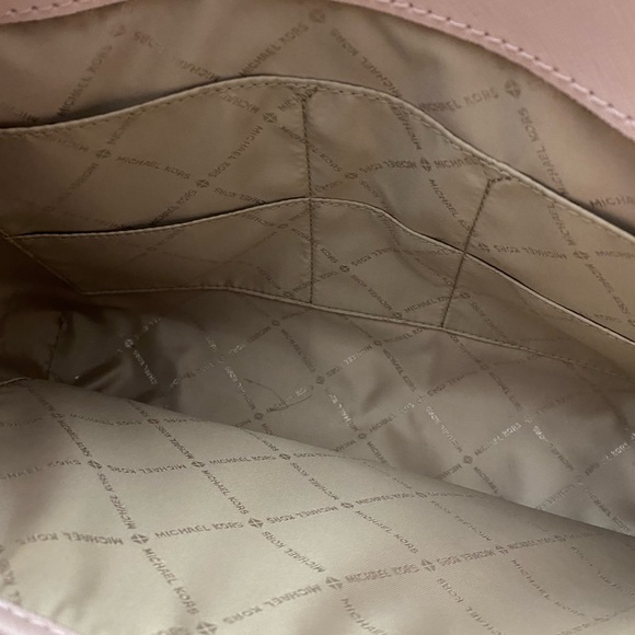 Michael Kors Walsh Medium Multifunction (MF) Saffiano Leather Tote - Pink - Picture 8 of 10